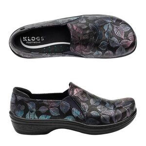 Klogs Moxy Blue/Purple Leaves Leather Slip On Clogs Size 9 Comfort Doctor Nurse